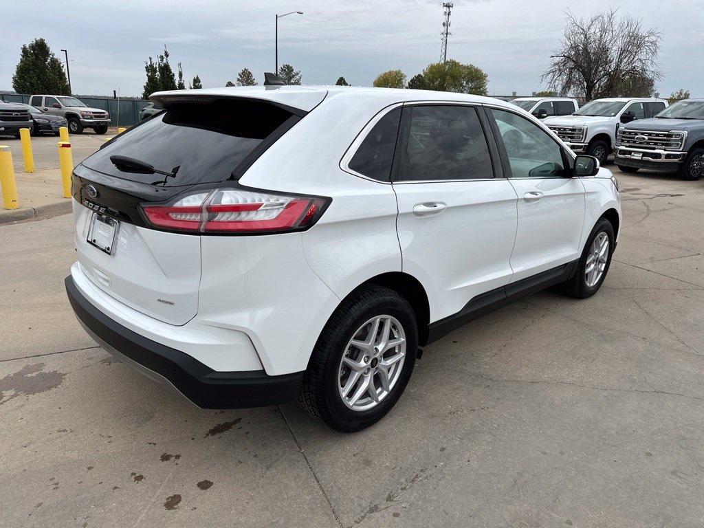 Used 2024 Ford Edge SEL AWD/4WD image 37