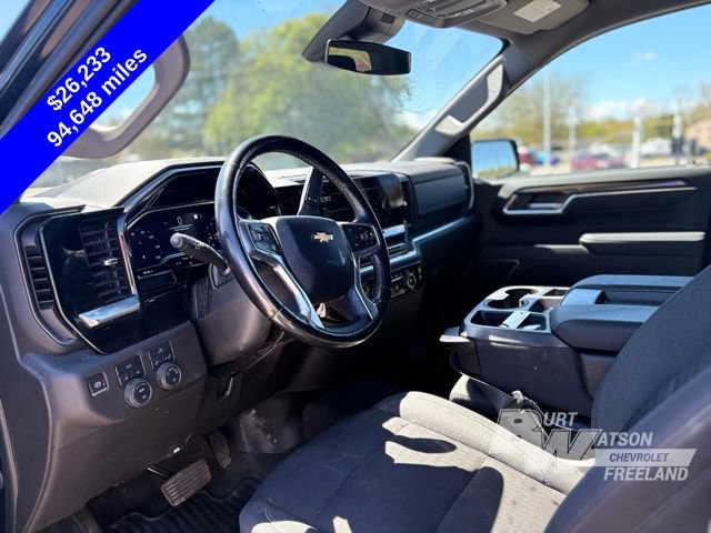 Used 2022 Chevrolet Silverado 1500 LT AWD/4WD image 15