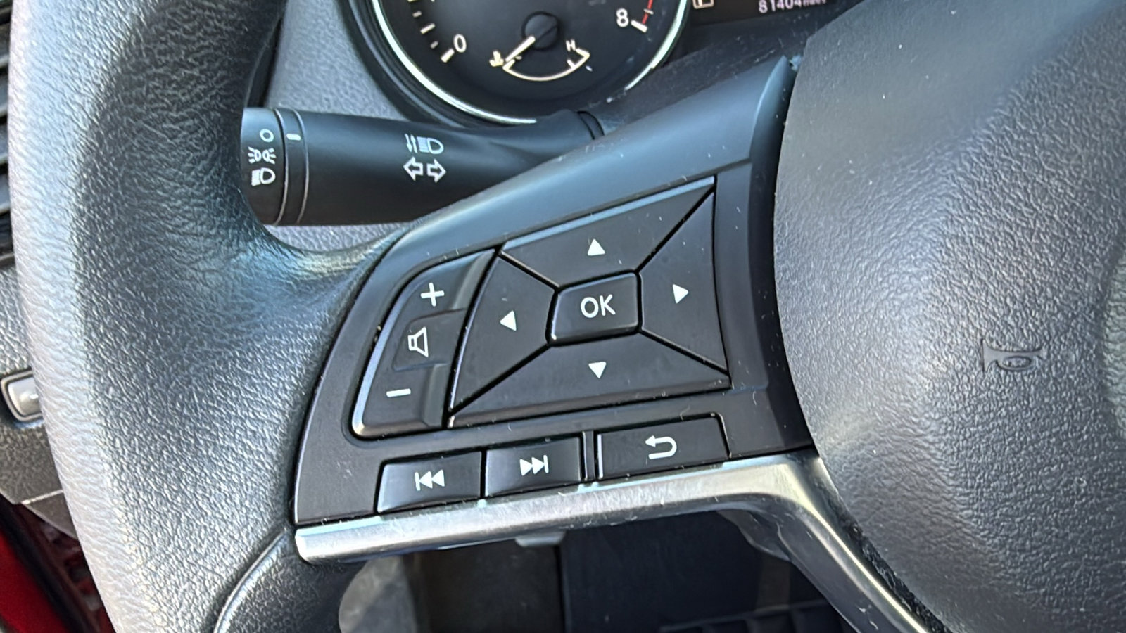 Used 2018 Nissan Rogue Sport S image 10