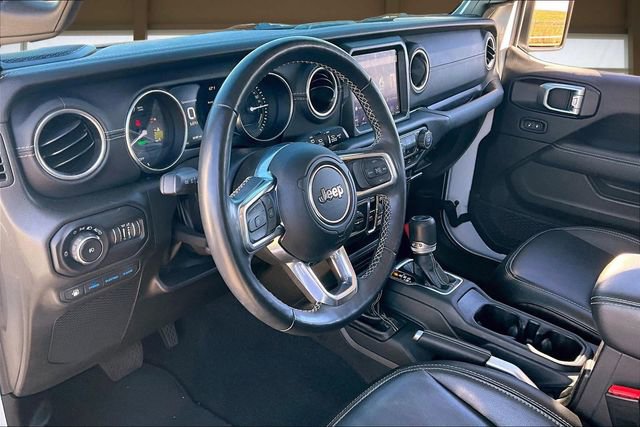 Used 2022 Jeep Wrangler Unlimited Sahara w/ Cold Weather Group image 14