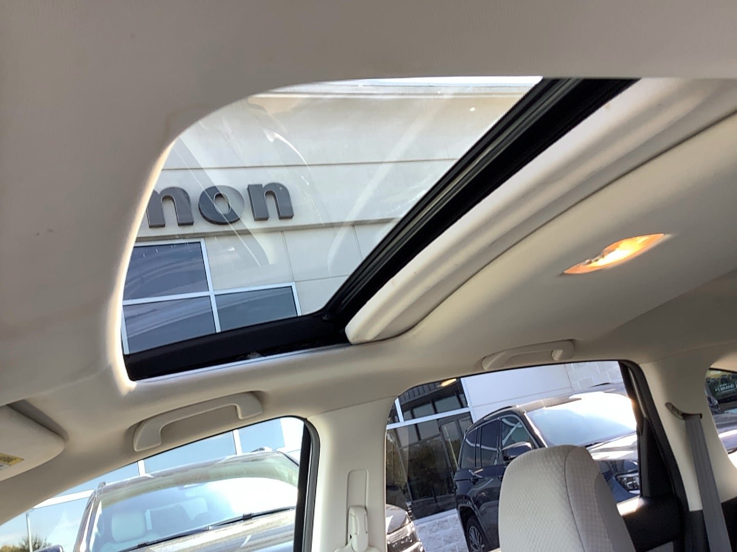 Used 2016 Honda CR-V EX image 10