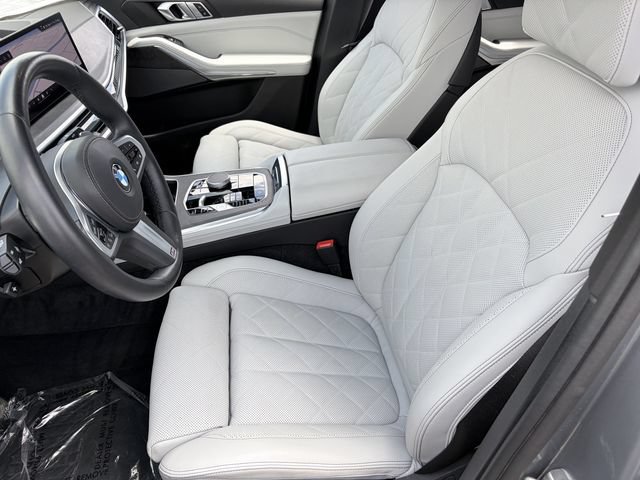 Used 2026 BMW X5 xDrive40i w/ M Sport Package AWD/4WD image 21