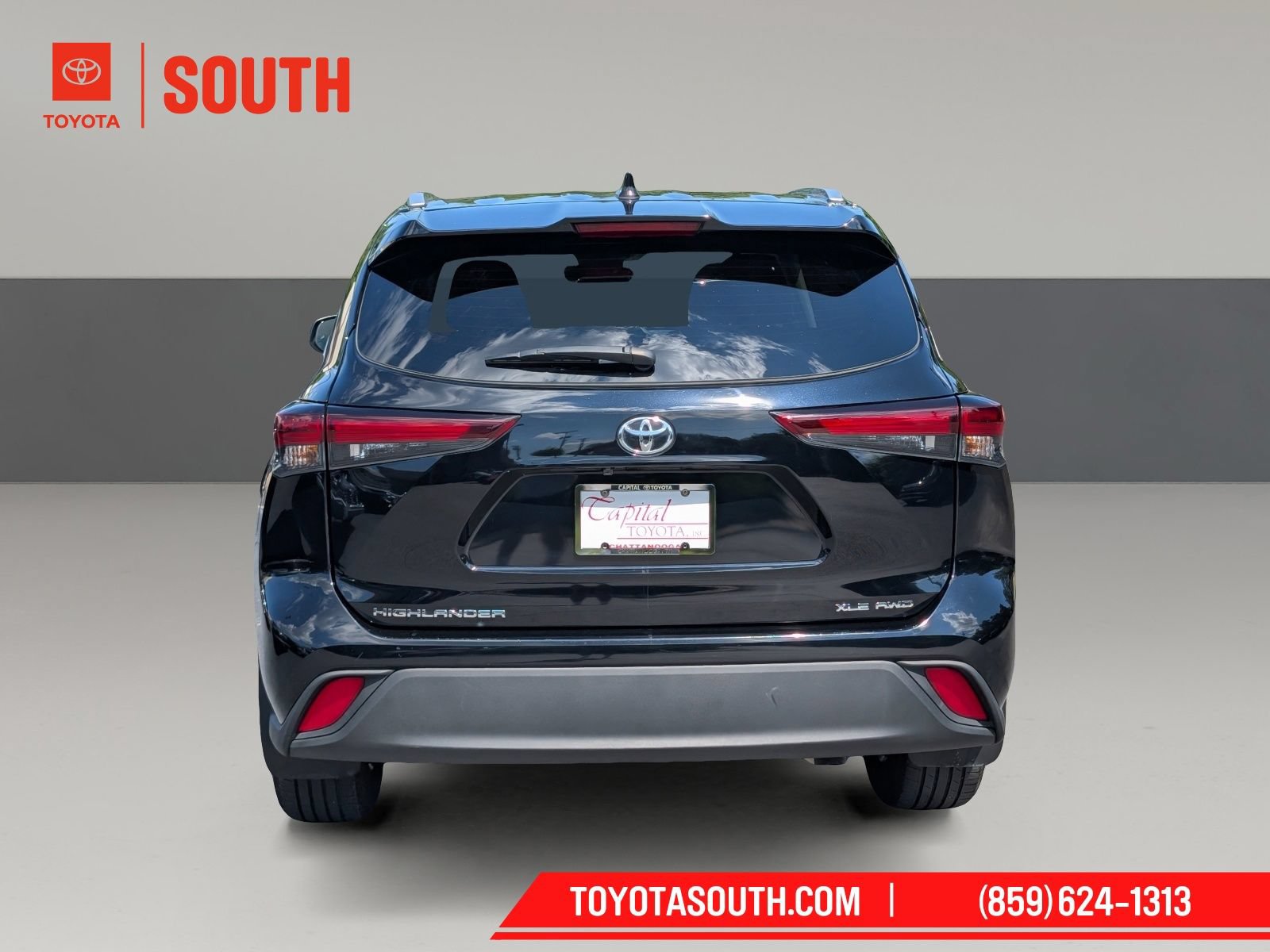 Used 2025 Toyota Highlander XLE AWD/4WD image 7