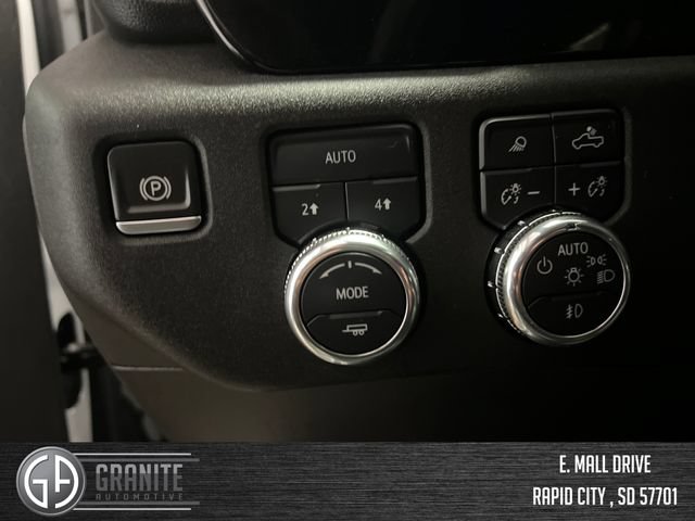 Used 2024 GMC Sierra 1500 SLT AWD/4WD image 31