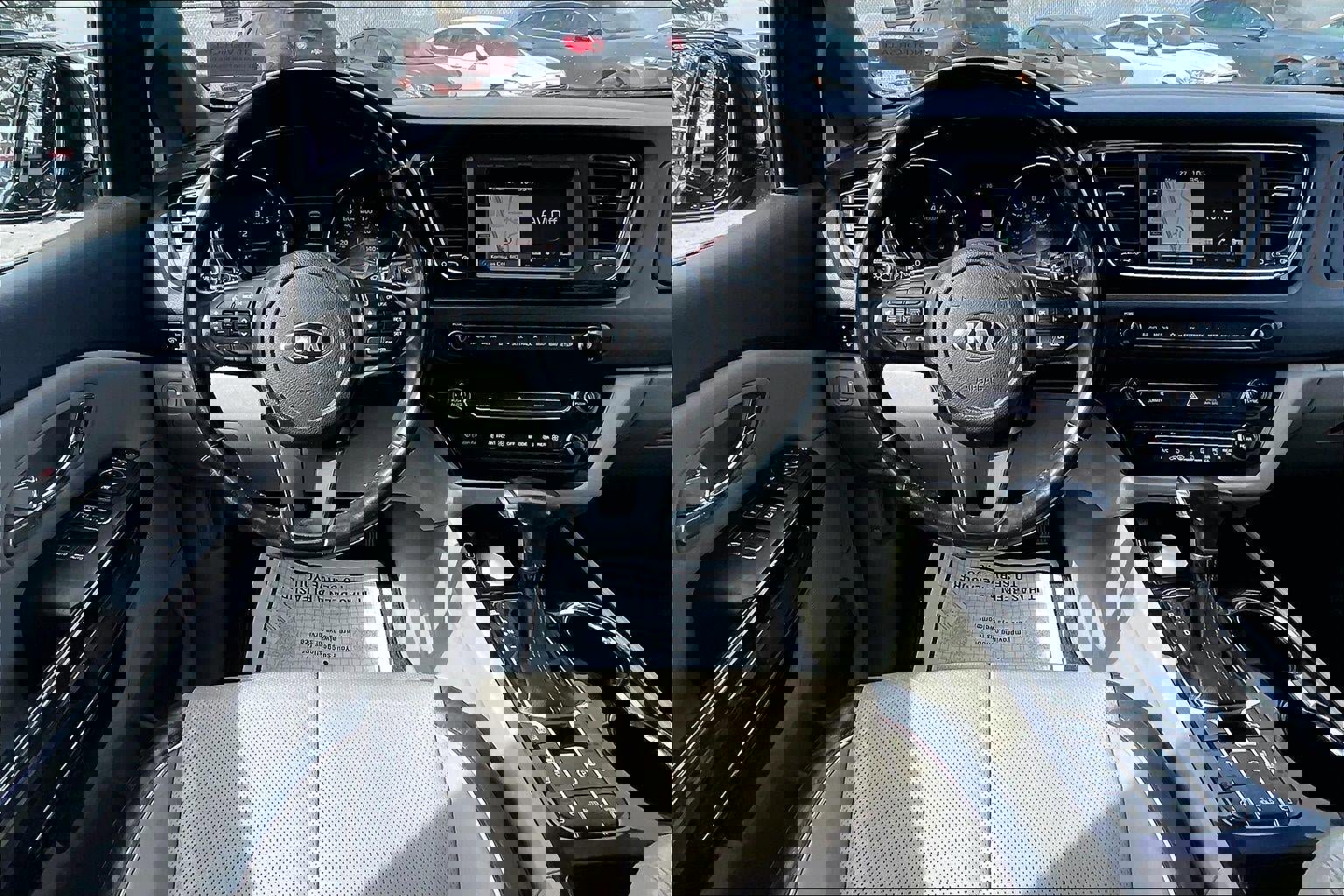 Used 2020 Kia Sedona SX image 4