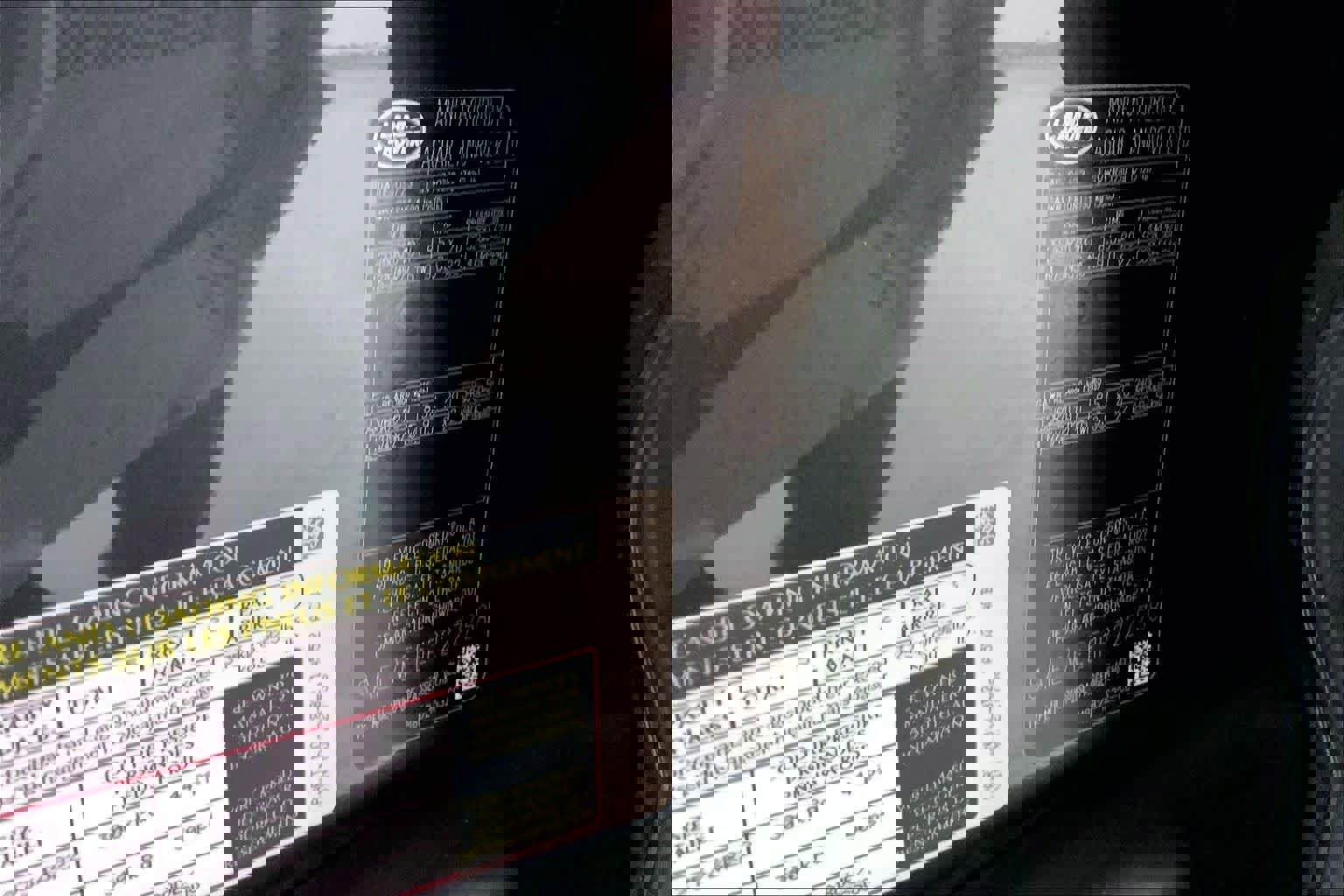 Used 2023 Land Rover Defender 110 V8 image 37