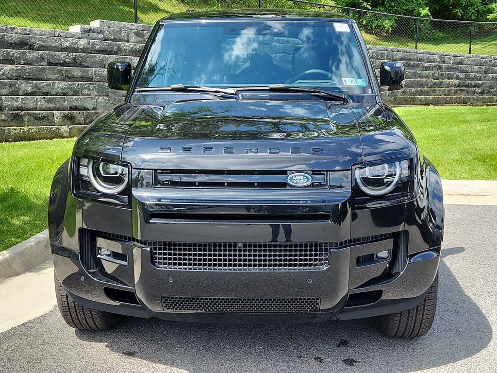 New 2026 Land Rover Defender 110 X-Dynamic SE AWD/4WD image 8