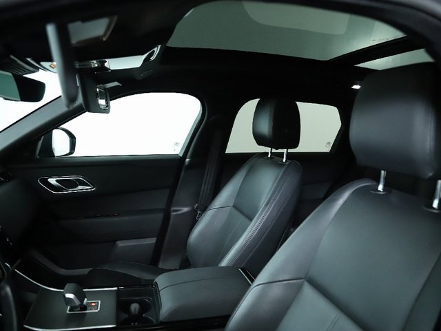 Certified 2025 Land Rover Range Rover Velar Dynamic SE image 18