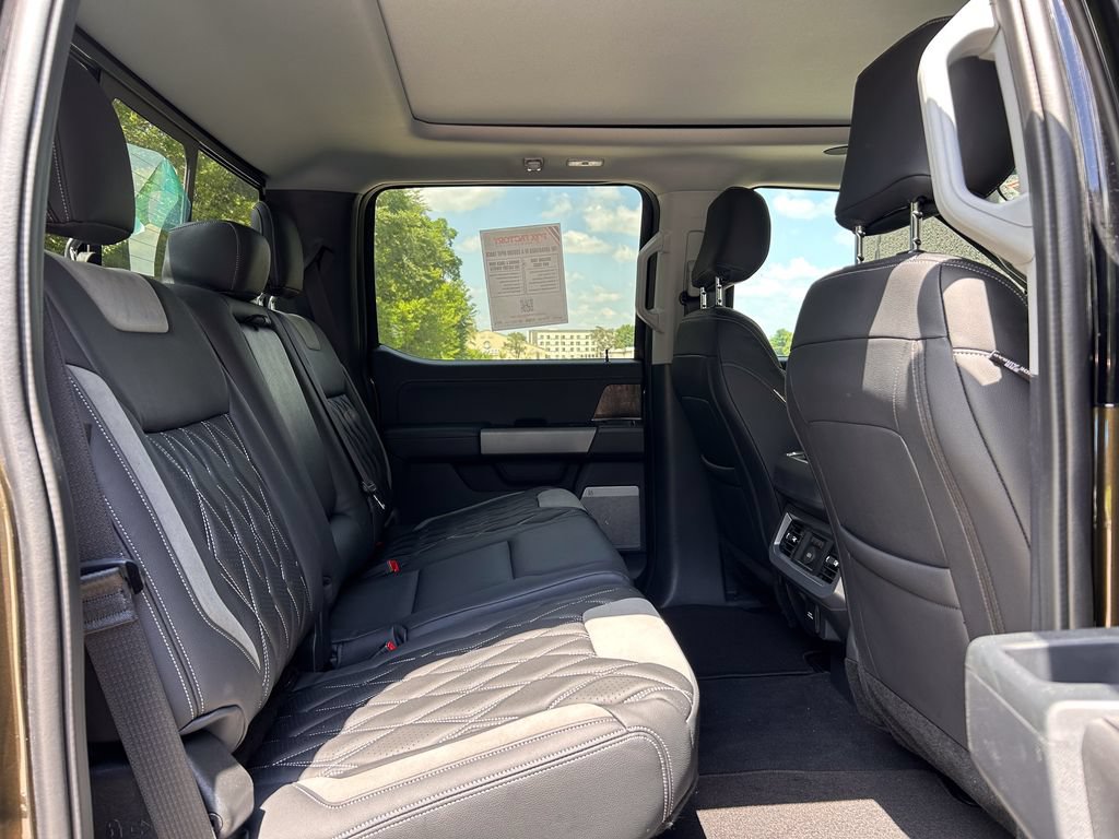 New 2026 Ford F250 Lariat w/ Black Appearance Package AWD/4WD image 18