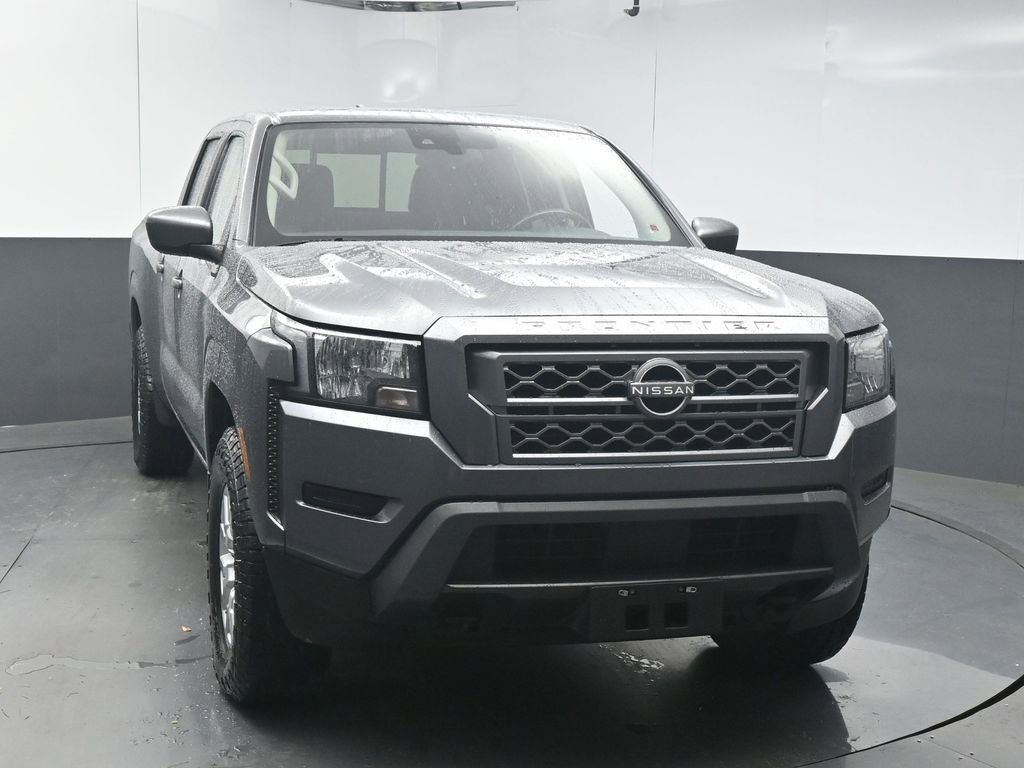 Used 2023 Nissan Frontier SV w/ Technology Package image 2