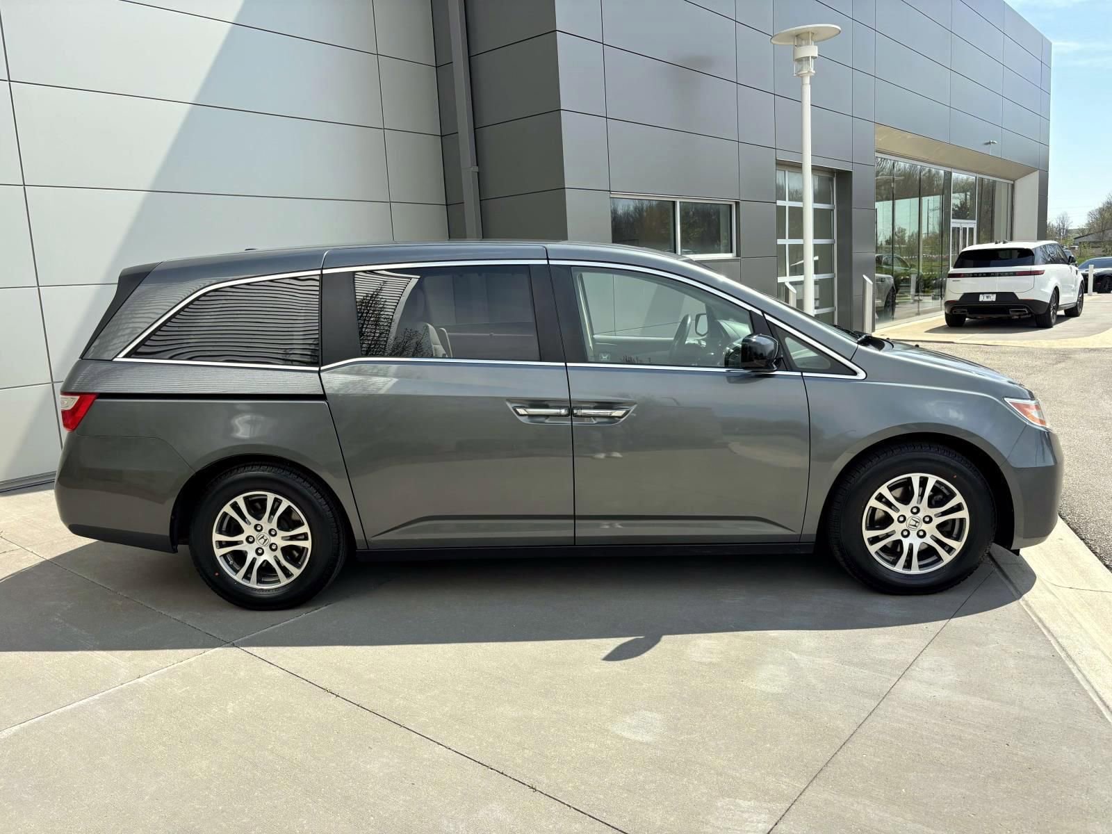 Used 2011 Honda Odyssey EX-L image 4