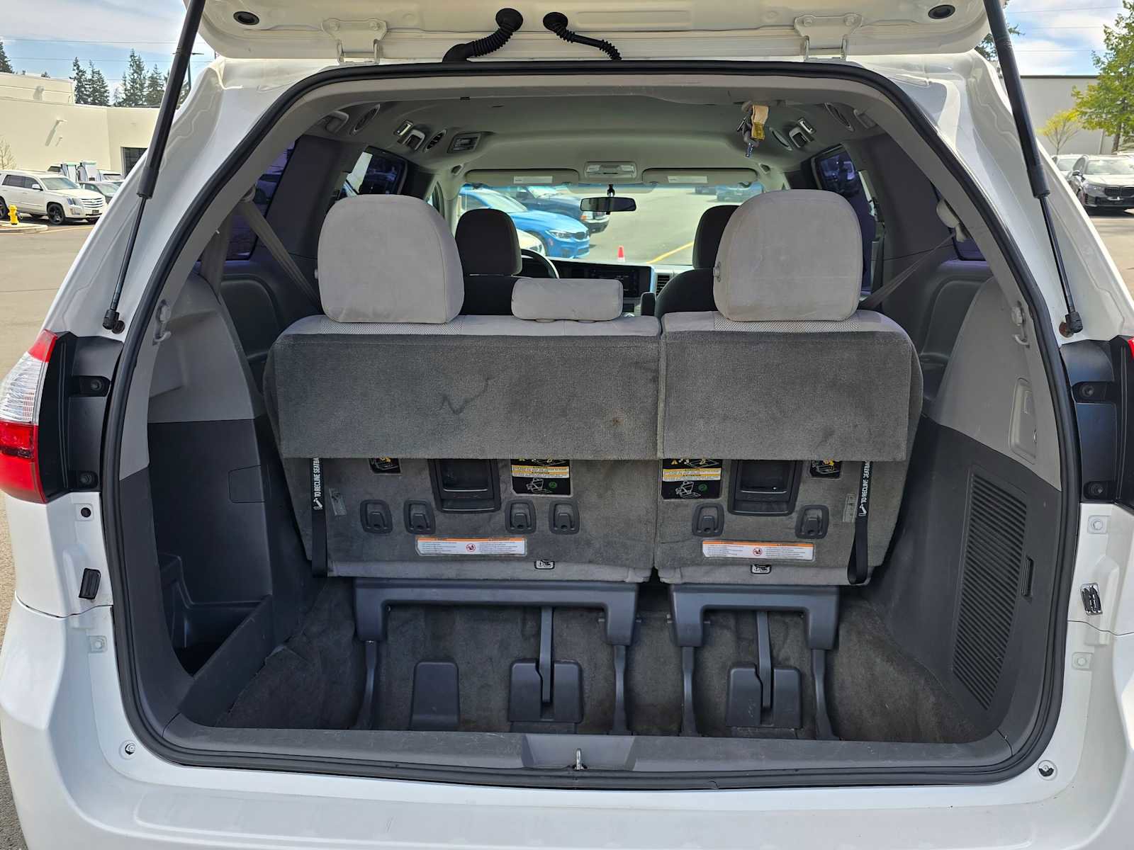Used 2017 Toyota Sienna L FWD image 14