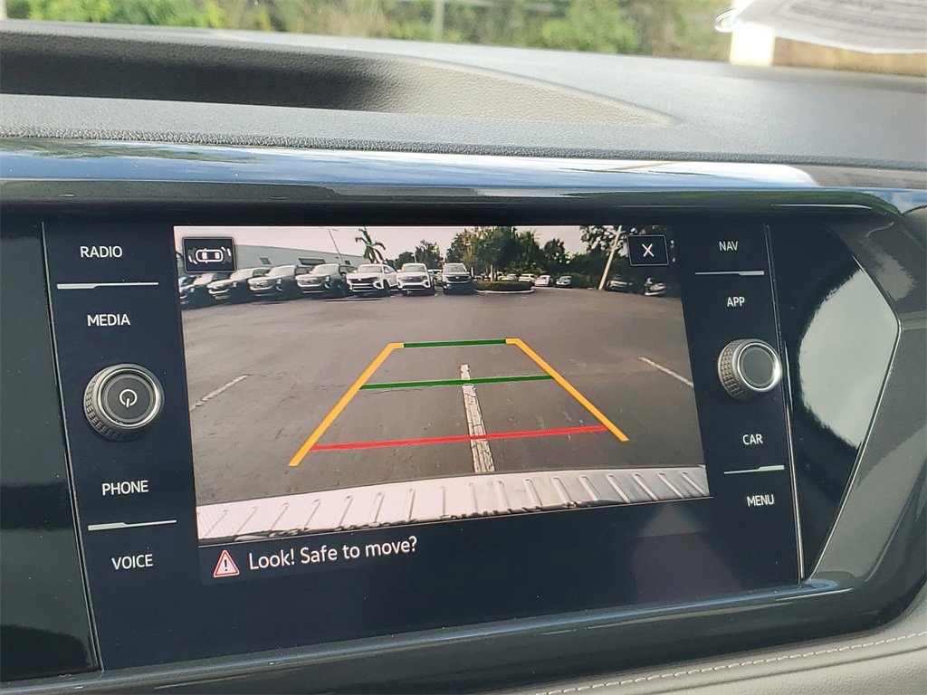 Used 2022 Volkswagen Taos SEL image 23