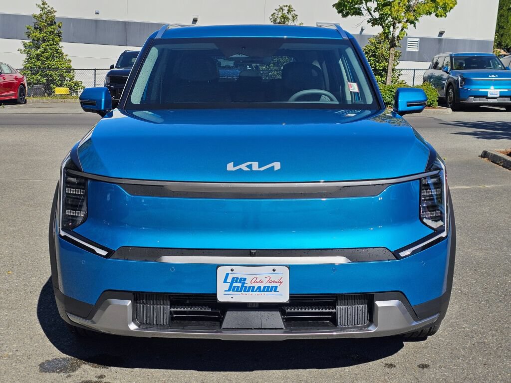 New 2026 Kia EV9 Wind AWD/4WD image 2