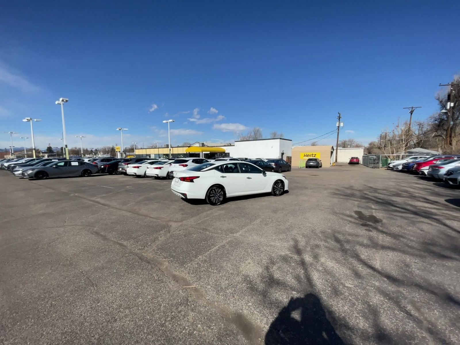 Used 2025 Nissan Altima 2.5 SV image 12