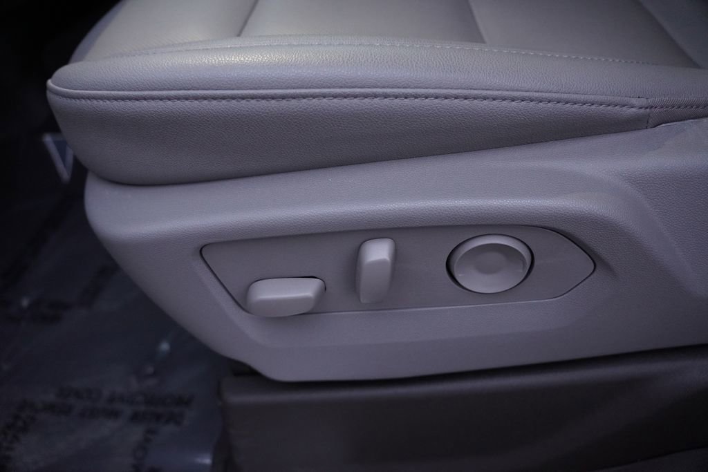 Certified 2025 Chevrolet Silverado 2500 LTZ image 22