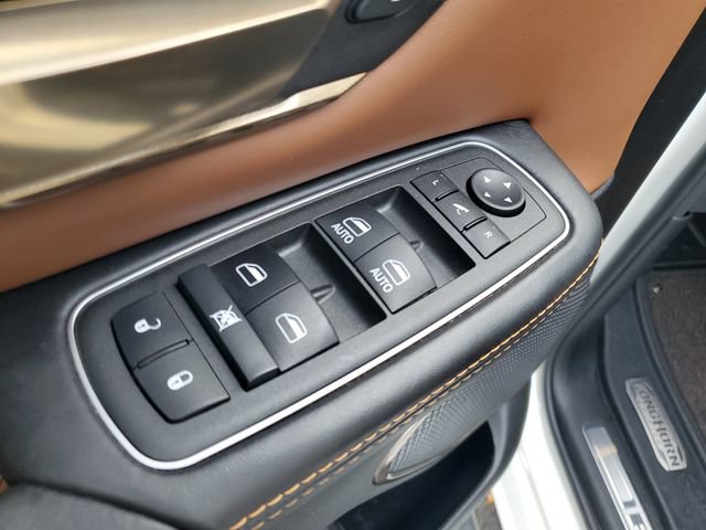 Used 2022 RAM 1500 Limited w/ Body Color Bumper Group AWD/4WD image 9