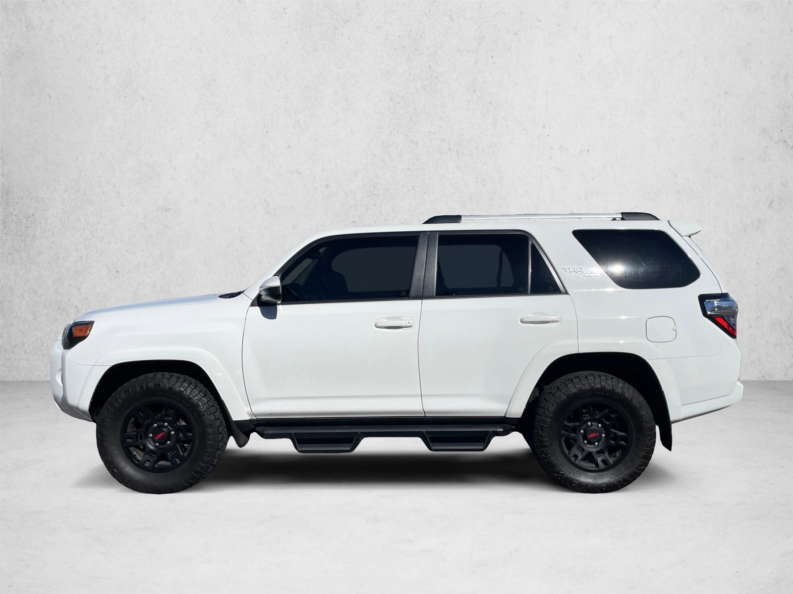 Used 2023 Toyota 4Runner SR5 AWD/4WD image 8