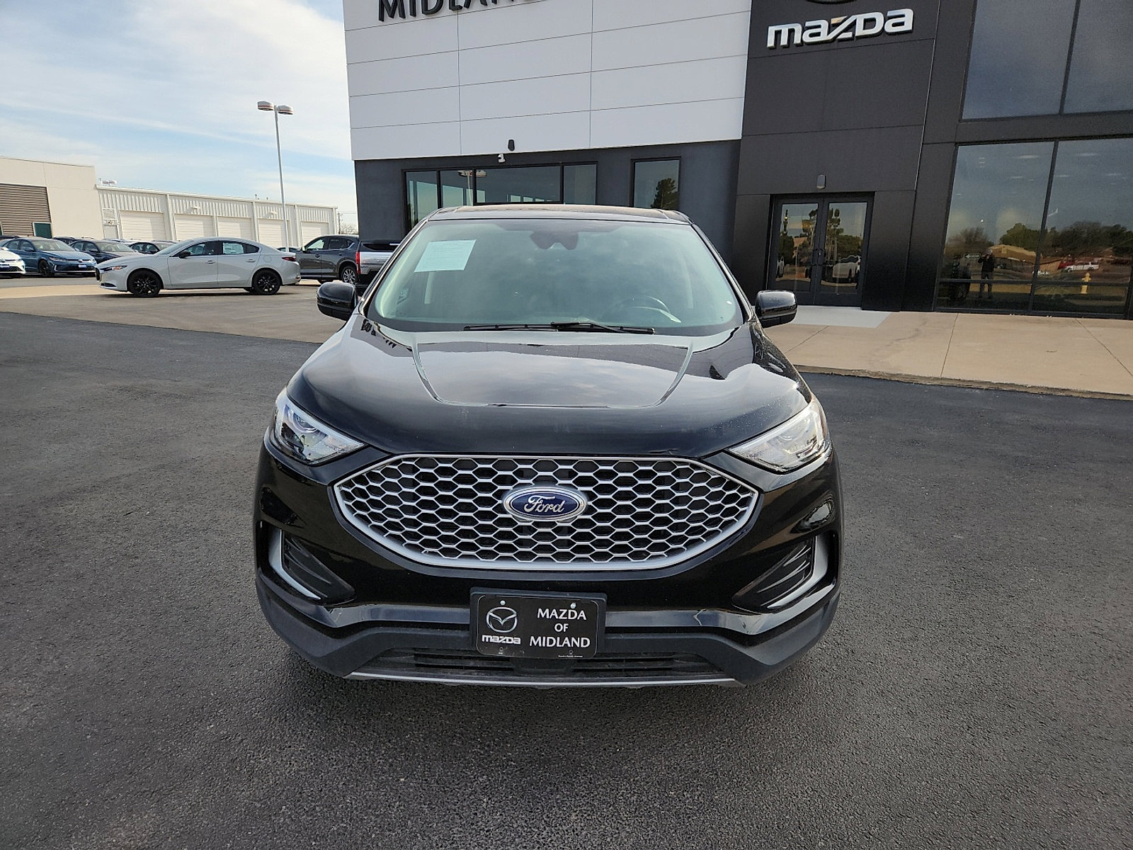 Used 2024 Ford Edge SEL image 2