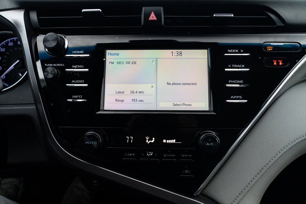 Used 2018 Toyota Camry SE image 13