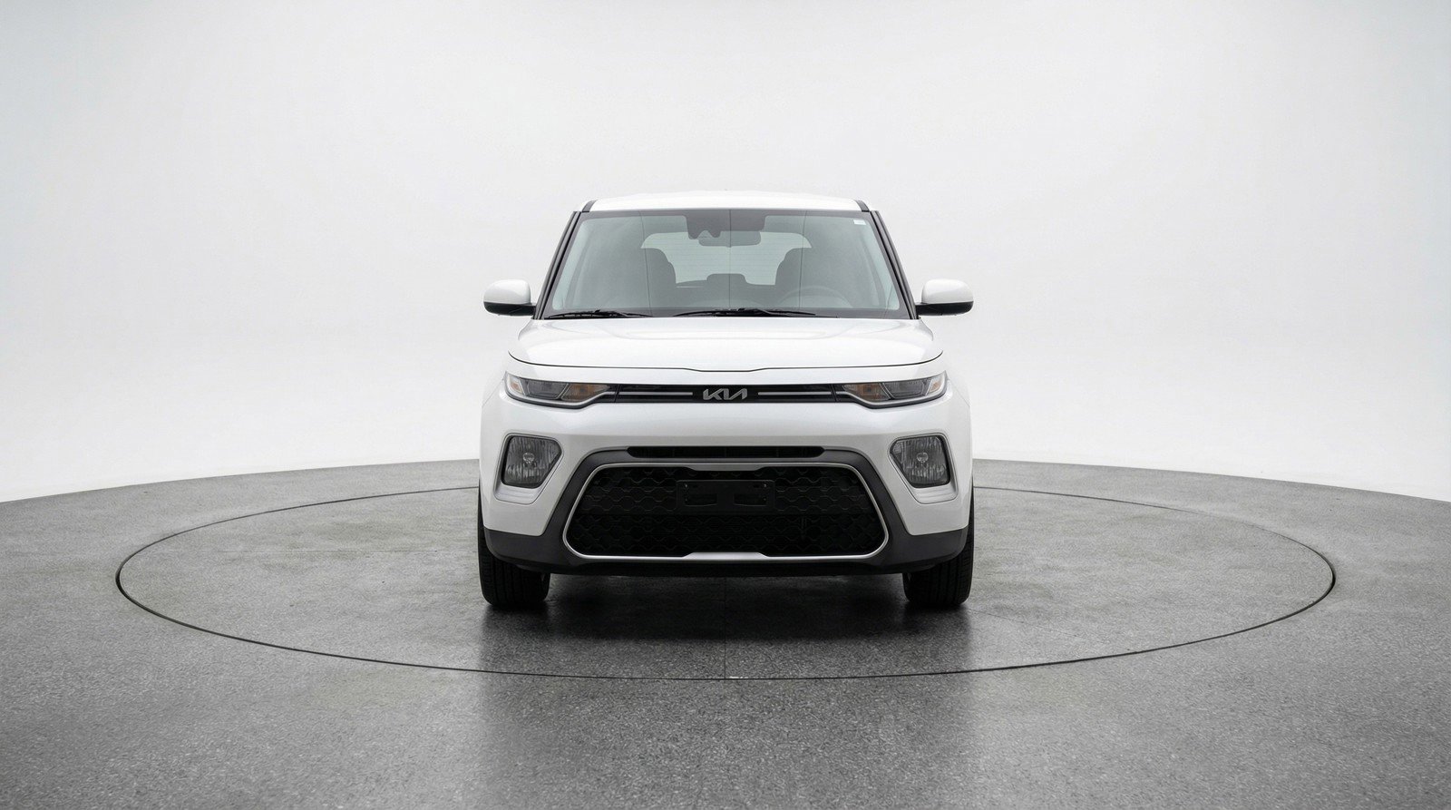 Used 2025 Kia Soul LX w/ LX Technology Package image 2