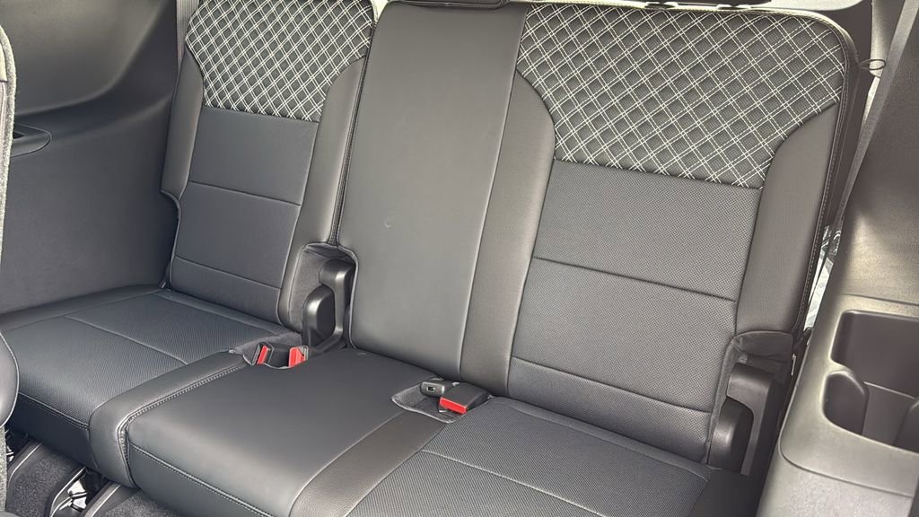 New 2026 GMC Acadia Denali w/ Super Cruise Package image 13