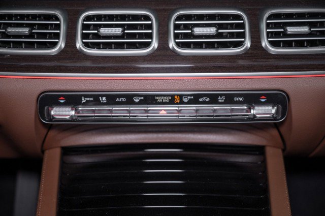 Certified 2026 Mercedes-Benz GLS 450 4MATIC image 16