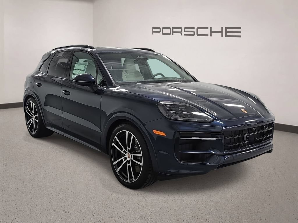 New 2026 Porsche Cayenne GTS AWD/4WD image 8