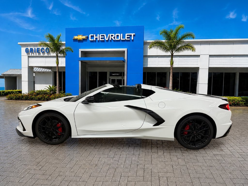New 2027 Chevrolet Corvette Stingray Coupe w/ Stealth Interior Trim Package RWD image 4
