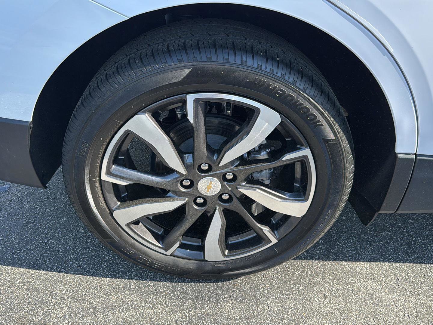 Used 2023 Chevrolet Equinox Premier image 33