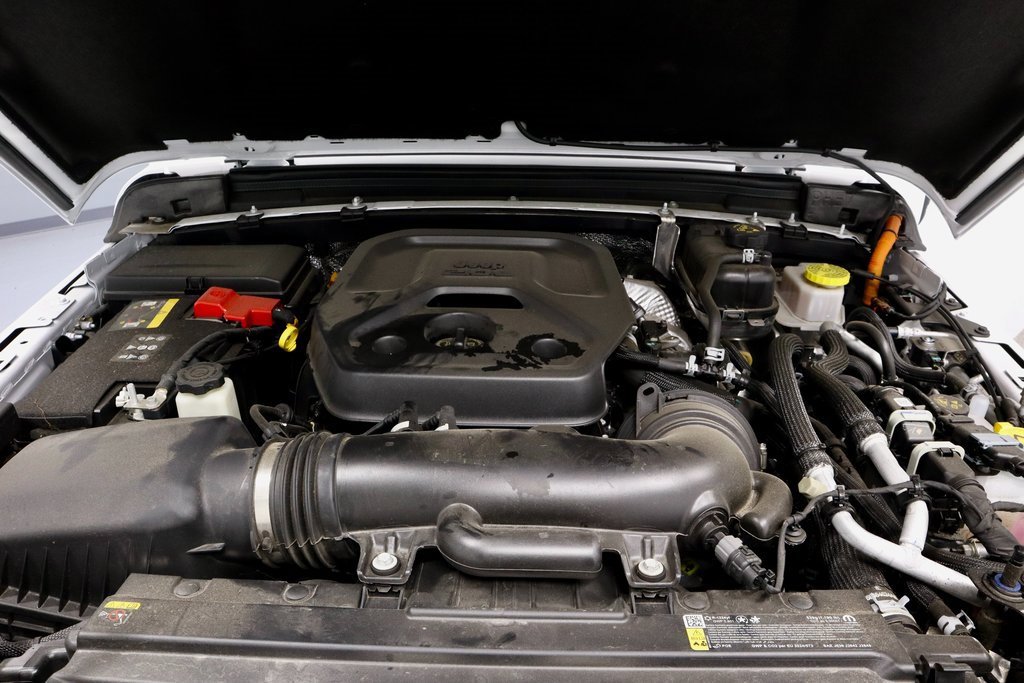 Used 2025 Jeep Wrangler Unlimited Sahara image 15