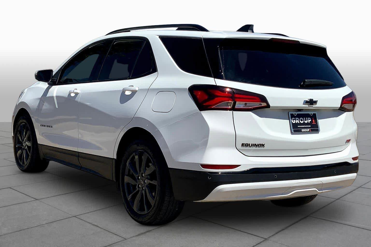 Used 2024 Chevrolet Equinox RS w/ RS Leather Package FWD image 12