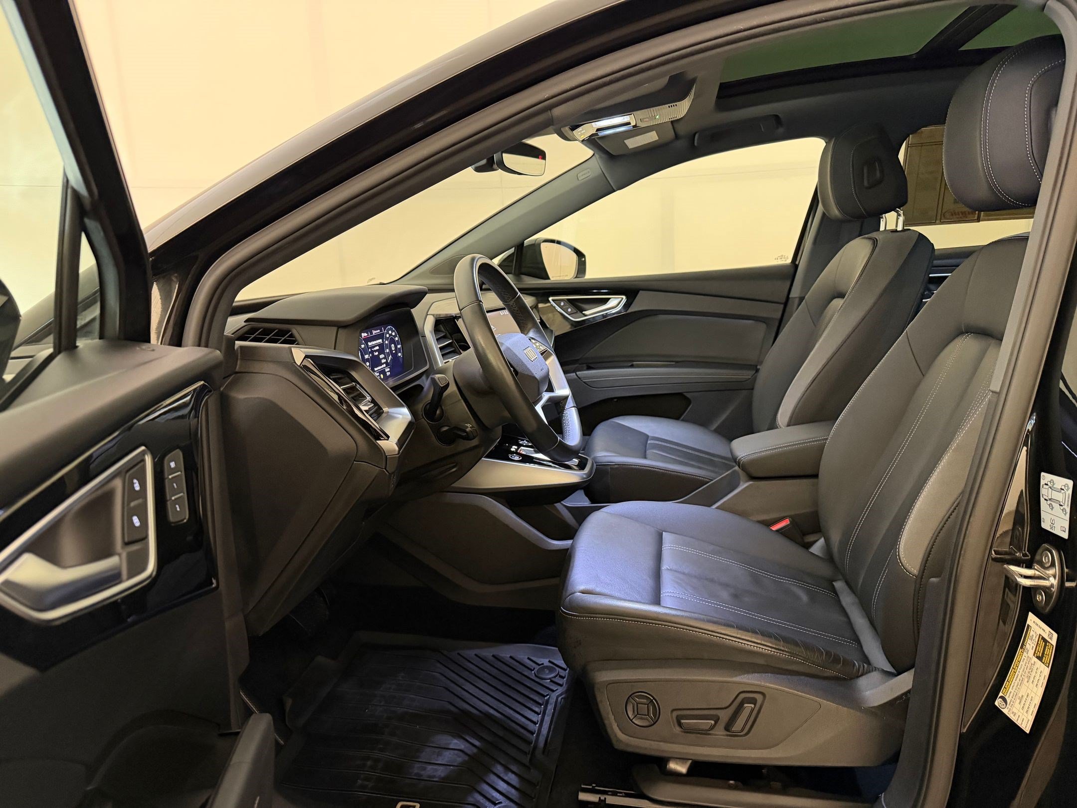 Certified 2023 Audi Q4 e-tron Premium w/ Convenience Package RWD image 5