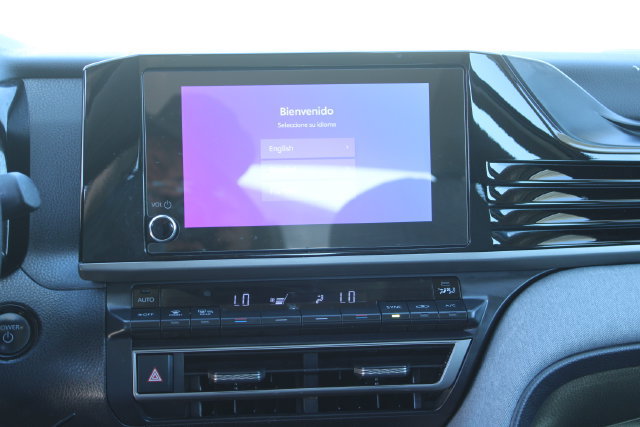 Used 2025 Toyota Camry LE w/ Convenience Package FWD image 27