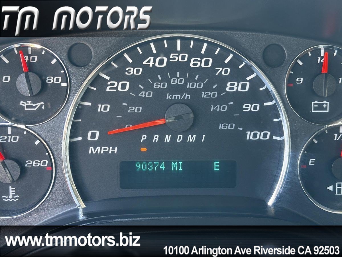 Used 2011 Chevrolet Express 2500 RWD image 14