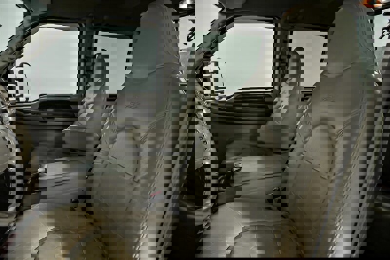 Used 2000 Ford F350 Lariat image 19