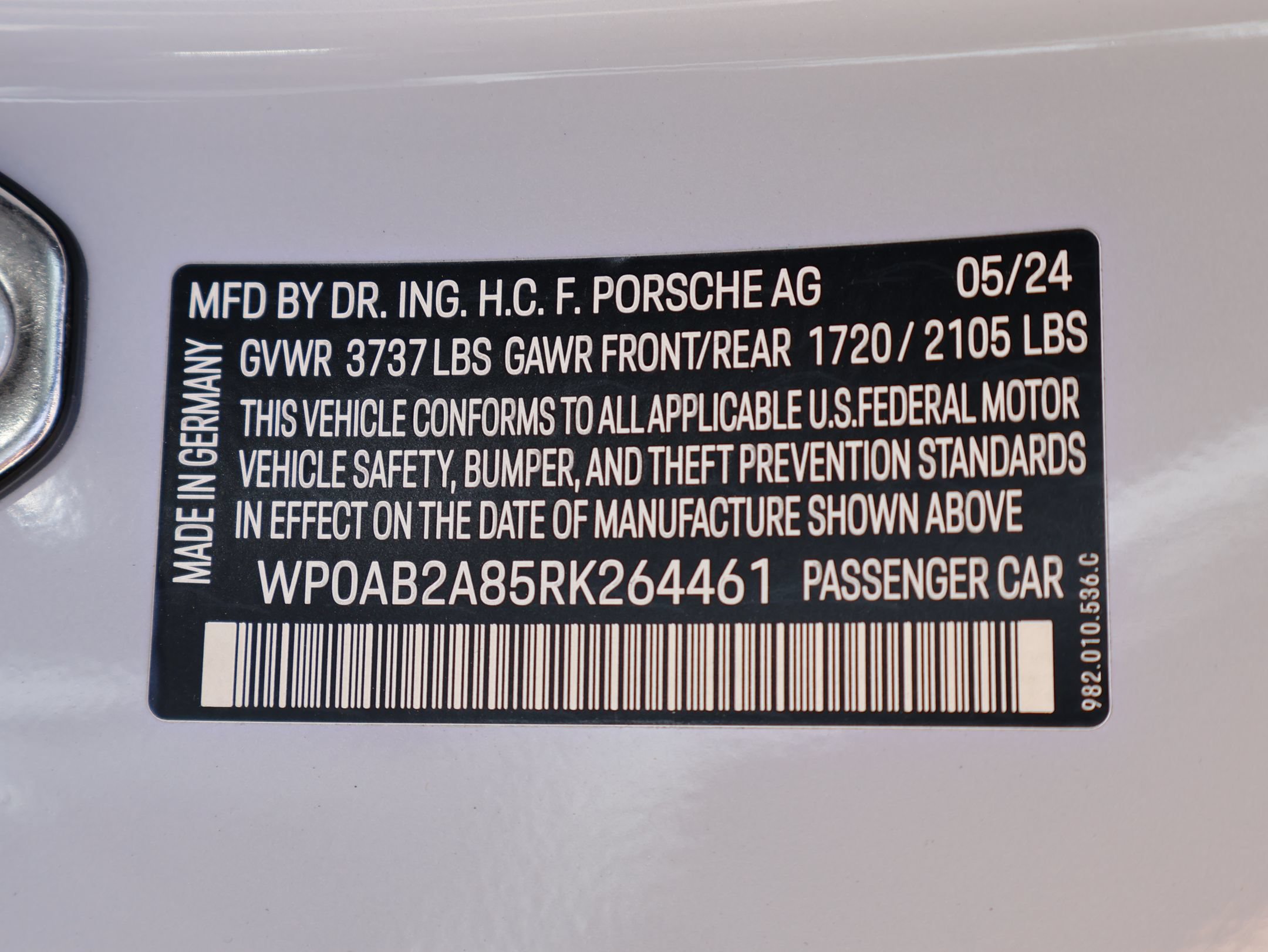Certified 2024 Porsche 718 Cayman S RWD image 33