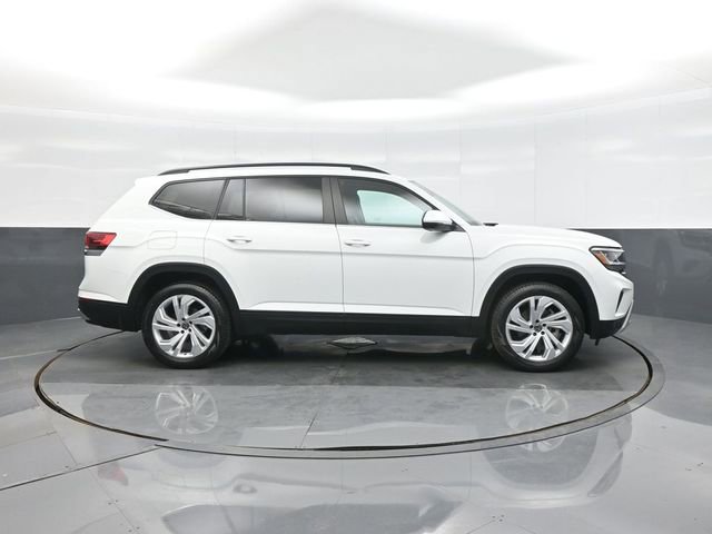 Used 2023 Volkswagen Atlas SE w/ Panoramic Sunroof Package FWD image 8