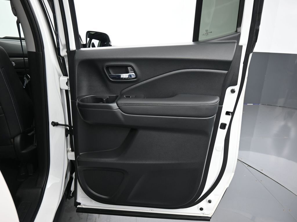 Certified 2023 Honda Ridgeline RTL image 39
