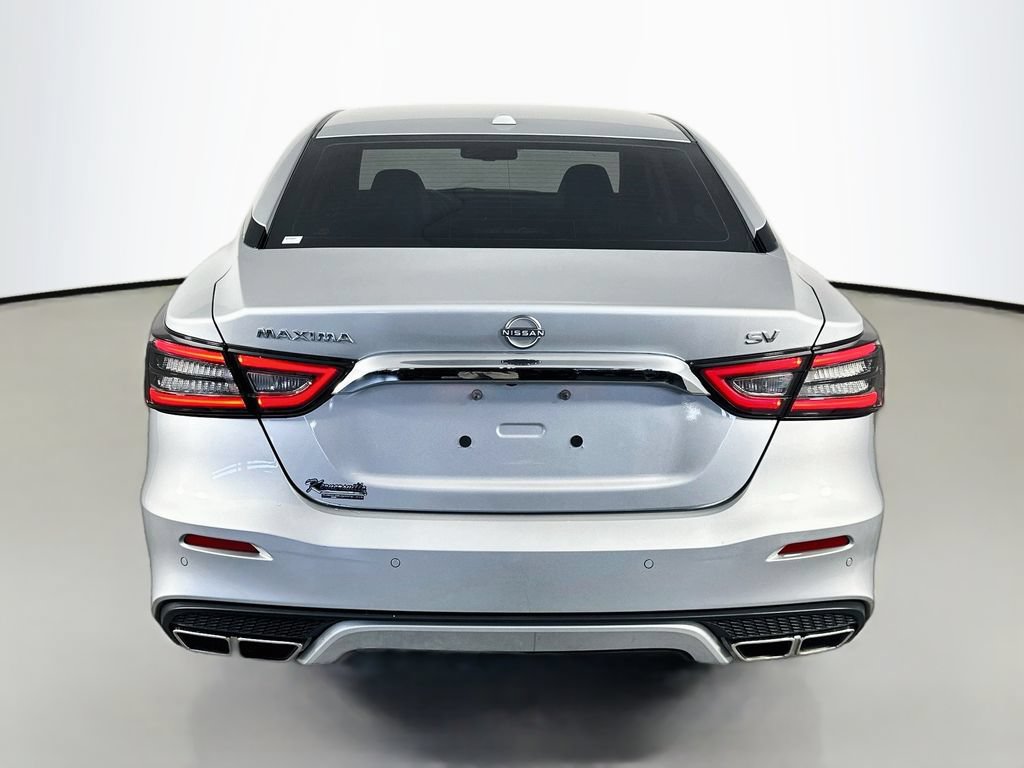 Used 2023 Nissan Maxima SV w/ Floor Mat Group FWD image 6