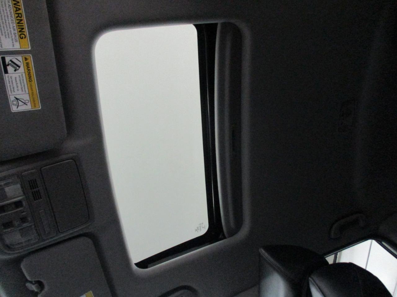 Used 2022 Honda CR-V EX-L image 9