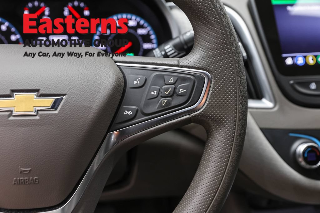 Used 2025 Chevrolet Malibu LT FWD image 18