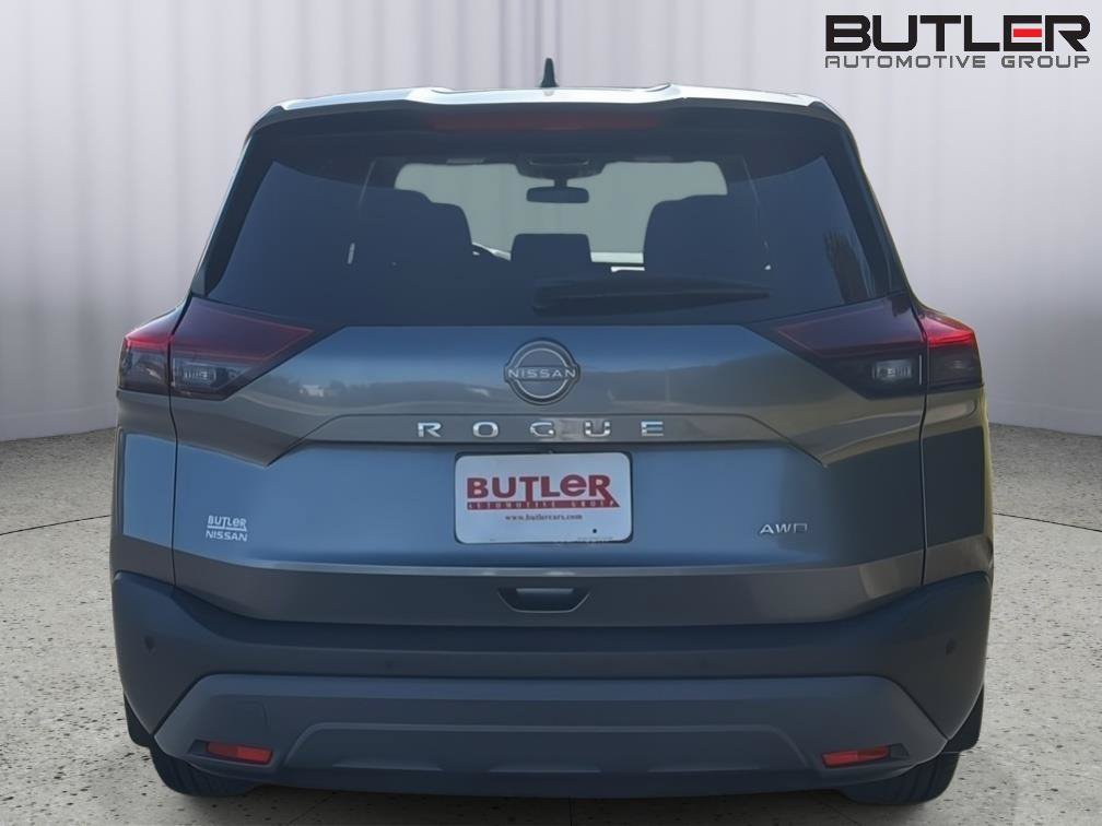 Used 2023 Nissan Rogue S AWD/4WD image 5