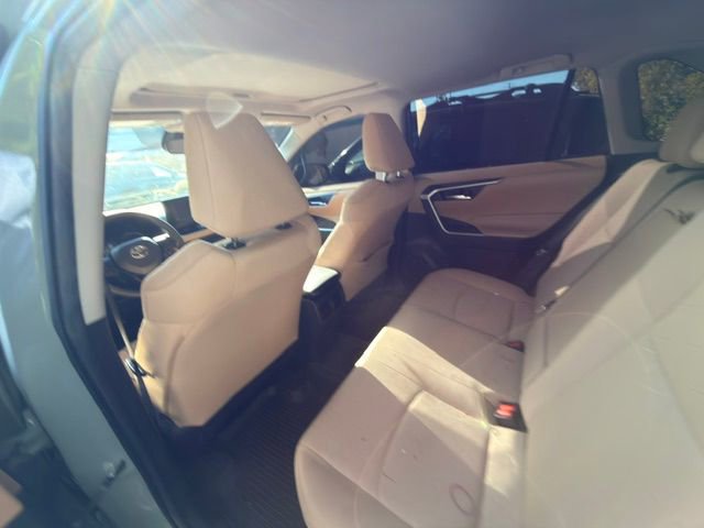 Used 2019 Toyota RAV4 XLE w/ Convenience Package image 3