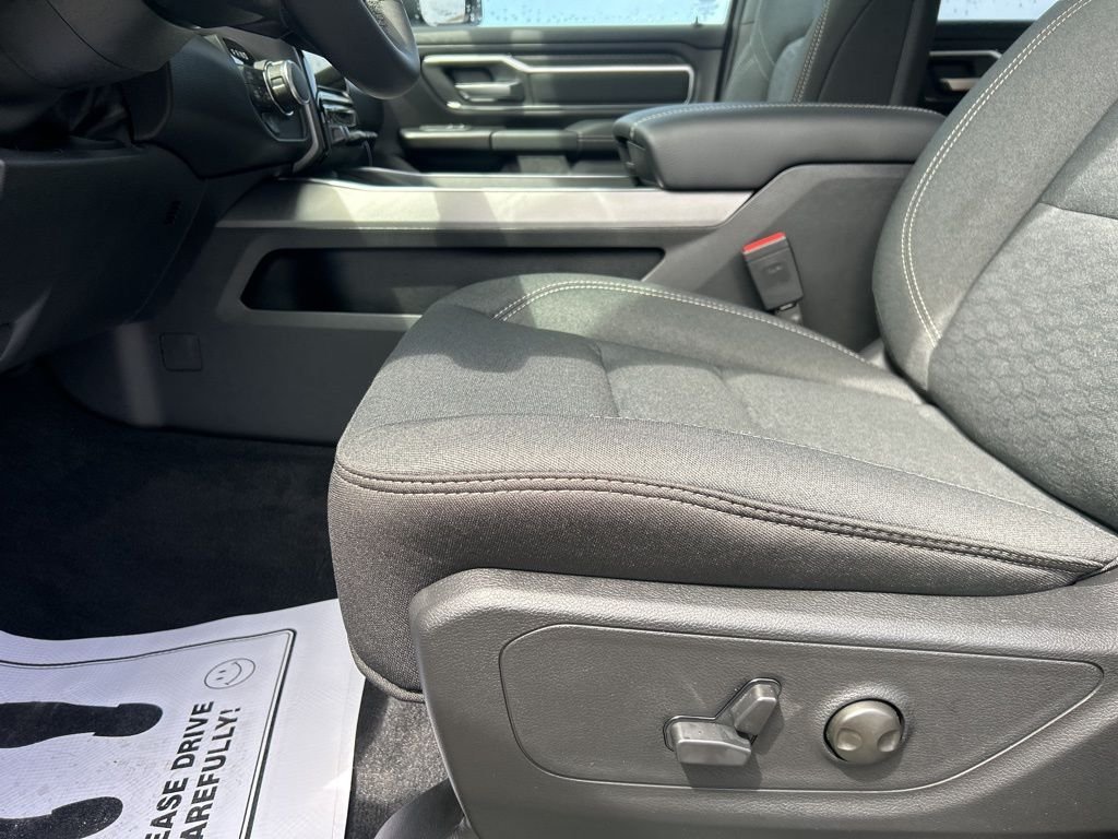 New 2026 RAM 1500 Big Horn AWD/4WD image 11
