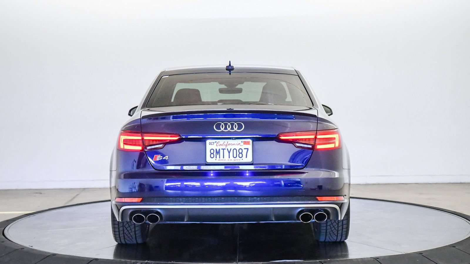 Used 2019 Audi S4 Premium w/ Convenience Package AWD/4WD image 3