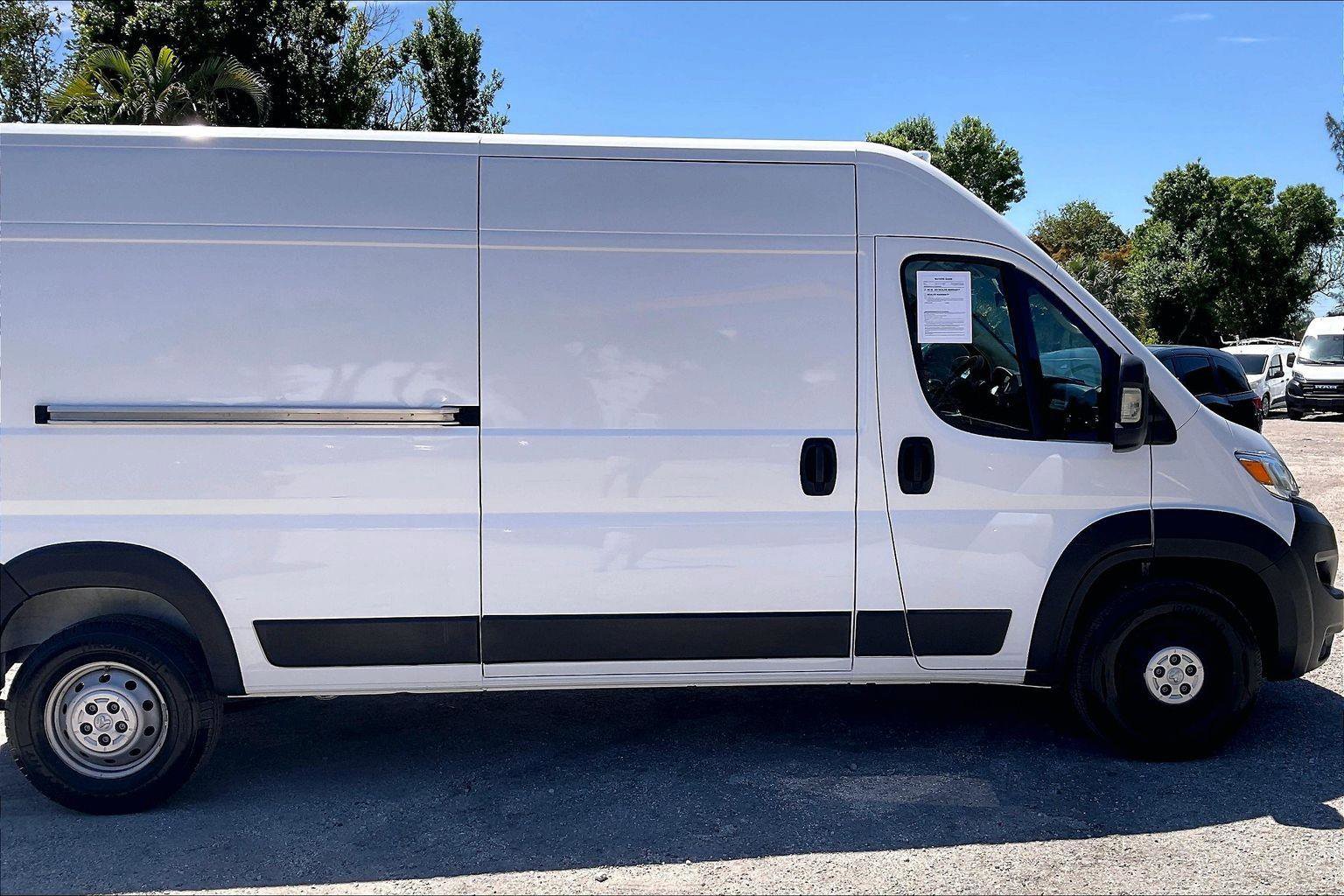 Used 2023 RAM ProMaster 2500 image 17
