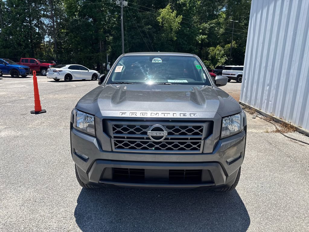Used 2023 Nissan Frontier SV w/ SV Convenience Package RWD image 2