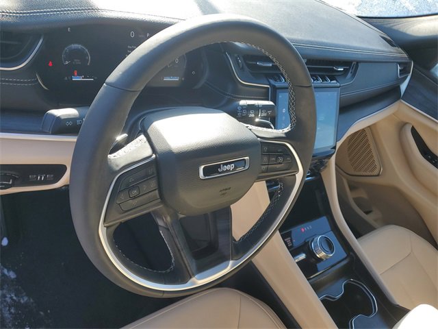 New 2025 Jeep Grand Cherokee Limited w/ Trailer Tow Package image 20