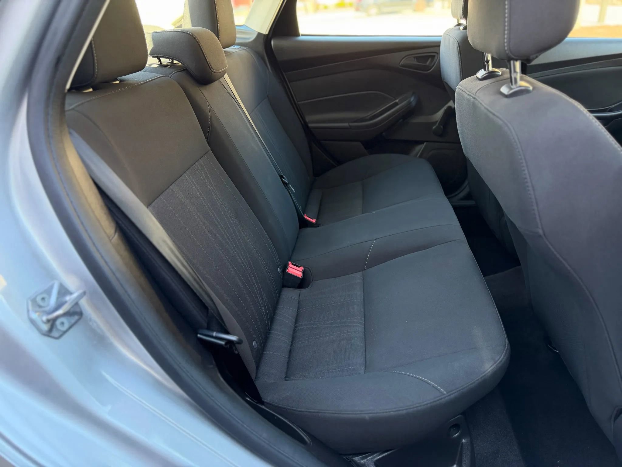 Used 2017 Ford Focus S image 31